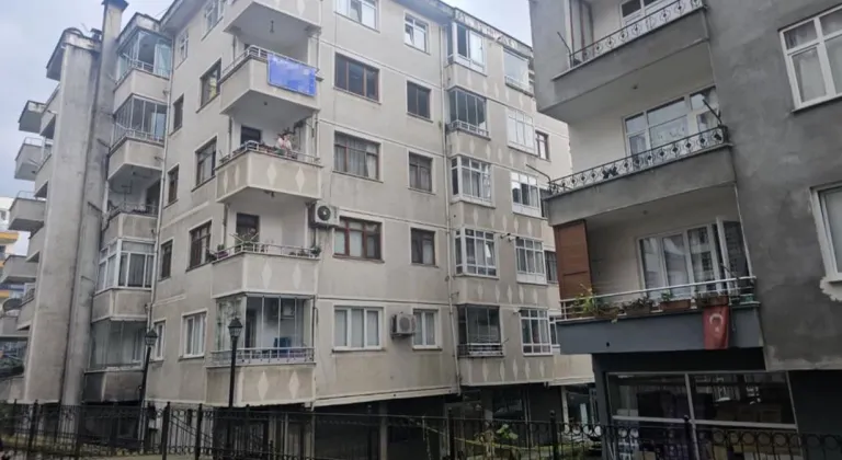 10 günlük bebeğin feci ölümü! 5. kattan babasının kucağından düştü
