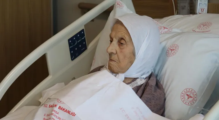 104 yaşında hayata yeniden tutundu