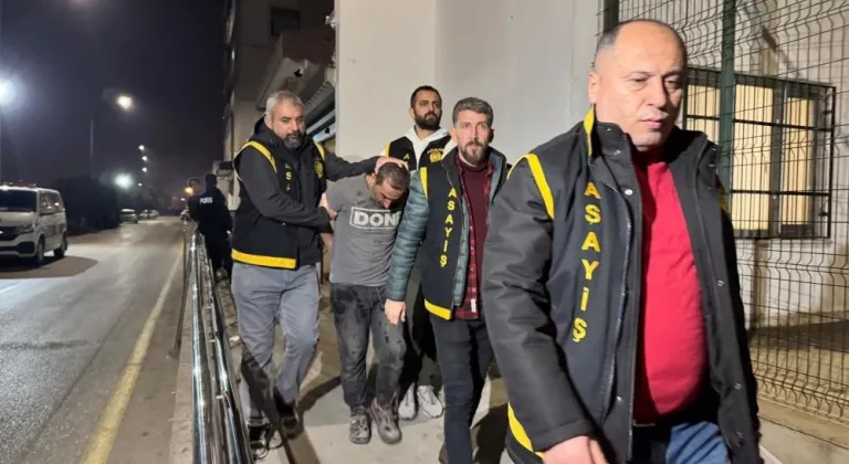 3 gün boyunca AVM havalandırmasında saklanan hırsız yakalandı