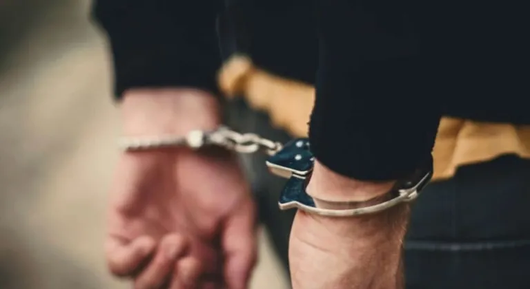 4 ilde silah kaçakçılarına operasyon: 13 gözaltı