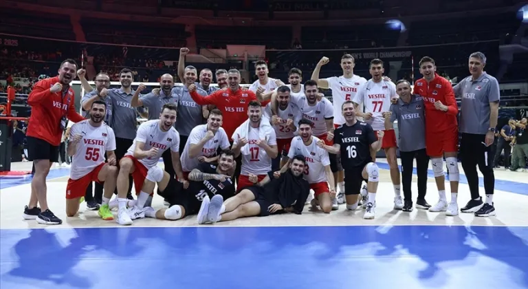 A Milli Erkek Voleybol Takımı 2'de 2 yaptı!