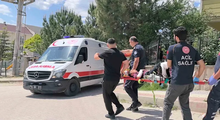 Bursa'da çocuğun bacağı demire saplandı