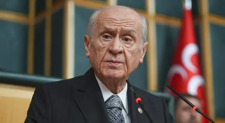 Bahçeli'den Özgür Özel'e tepki! "Haydi buyur gez de boyunun ölçüsünü alalım"