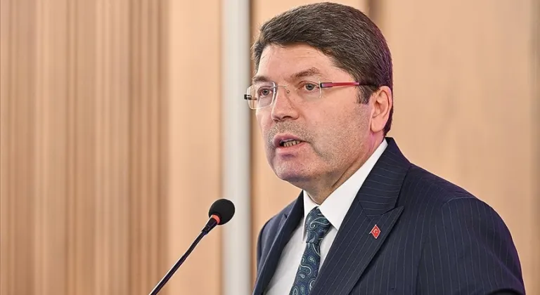 Bakan Tunç'tan: "Ceza kanunumuzda yeni düzenlemeler gündemimizde"