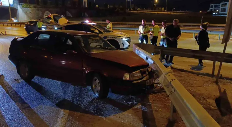 Bariyerlere çarpan sürücü trafik ekiplerine zor anlar yaşattı