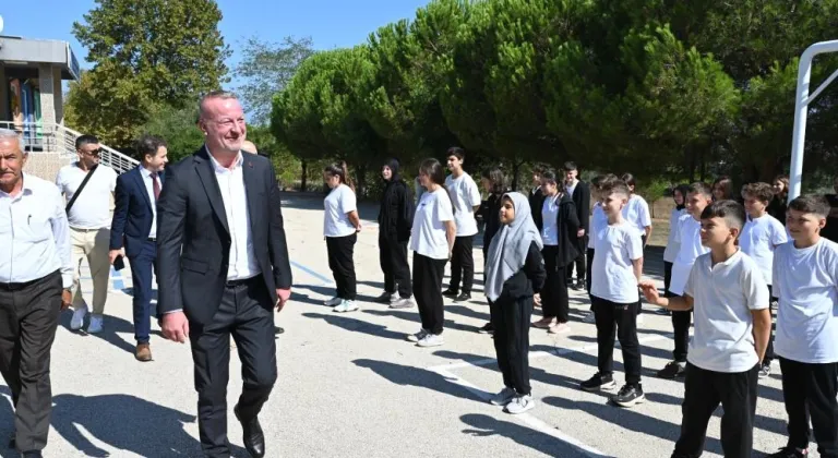 Başkan Karabatı, Bayramdere İlkokulu’nu ziyaret etti