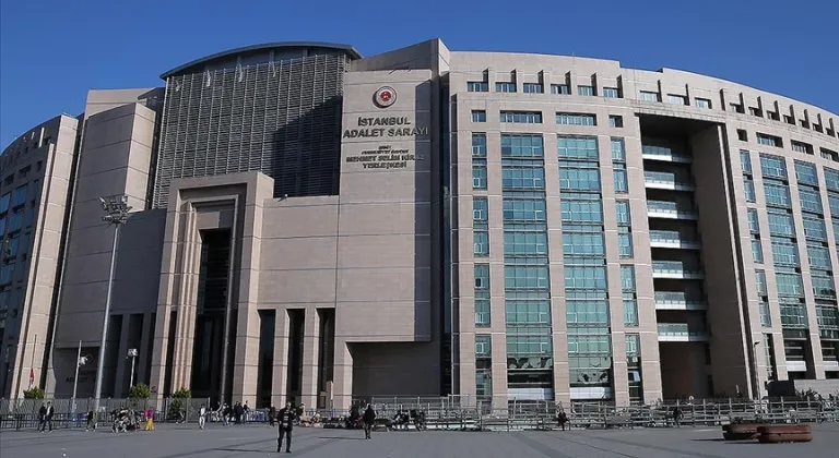 Bayrampaşa Belediyesine yolsuzluk soruşturması:  48 şüpheli adliyede