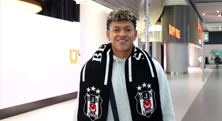 Beşiktaş, Elan Ricardo'yu Athletico Paranaense'ye kiralandı
