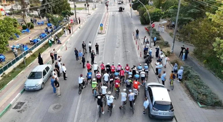 Biber Festivali kapsamında bisiklet yarışı nefes kesti
