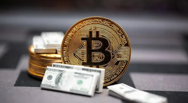 Bitcoin’den yeni rekor: 124 bin doları aştı