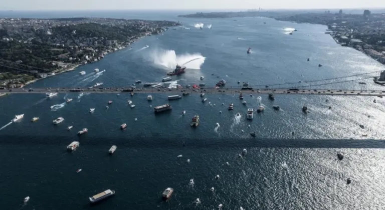 Boğazda anma: 253 şehit için 253 tekneyle sessiz saygı