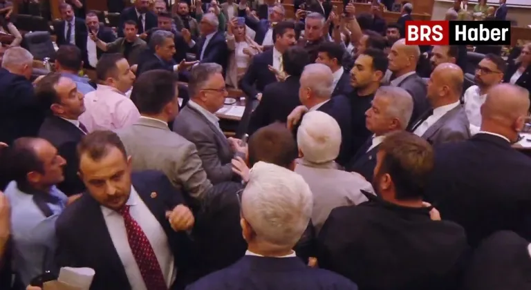 Bursa Büyükşehir Meclisi'nde kavga çıktı! İşte o anlar