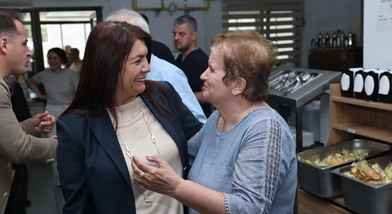 Bursa'da huzurevi sakinlerine bayram ziyareti