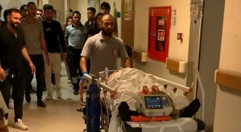Bursa’da asansör boşluğuna düşen genç yaralandı