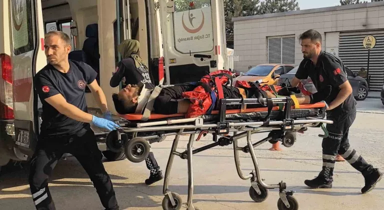 Bursa’da çatı çöktü: 29 yaşındaki genç ağır yaralandı