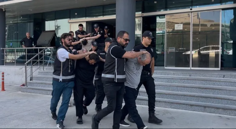 Bursa'da tehdit ve darpla iş yeri gasbeden çete çökertildi!