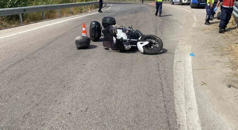 Bursa’da devrilen motosiklet bariyerlere çarptı: Baba öldü, kızı ağır yaralandı
