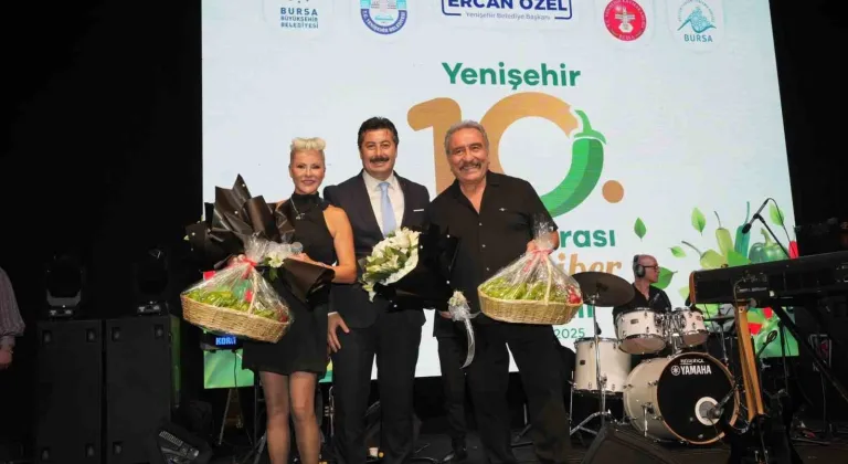 Bursa’da Pamela ve Ümit Besen rüzgarı