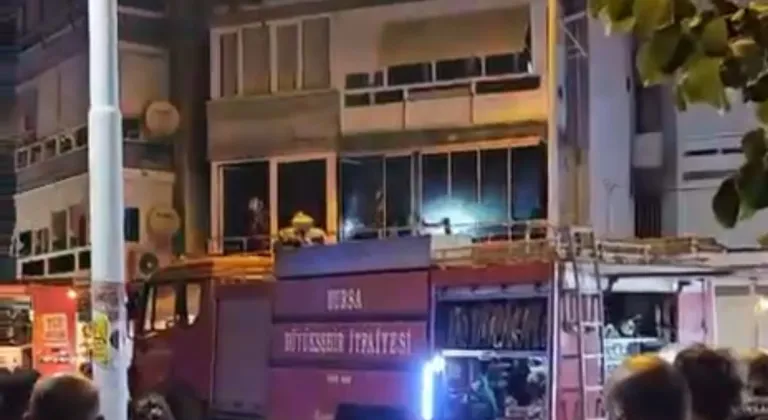 Bursa’da sitede yangın paniği