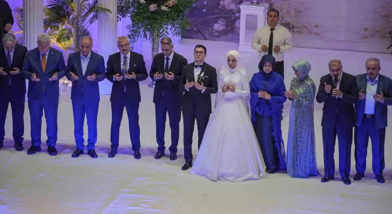 Bursa’da siyaset, yargı ve iş dünyasını buluşturan nikah