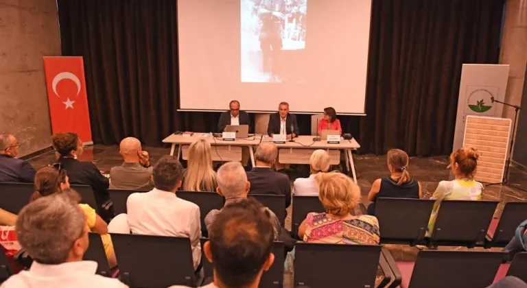 Bursa’nın kurtuluşu Osmangazi’de panel ve müzikalle anlatıldı