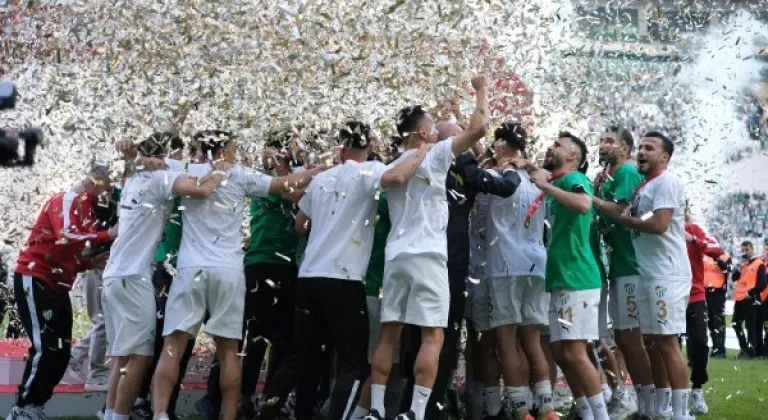 Bursaspor'da şok ayrılık!