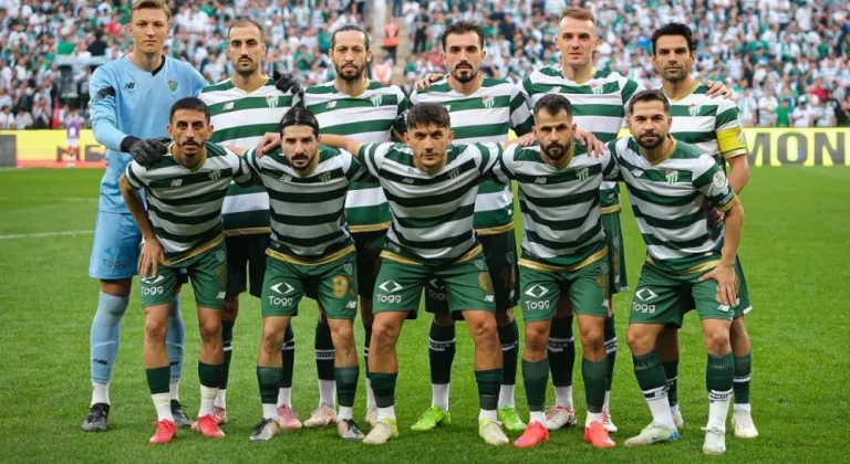 Zirvenin tek hakimi: Bursaspor!