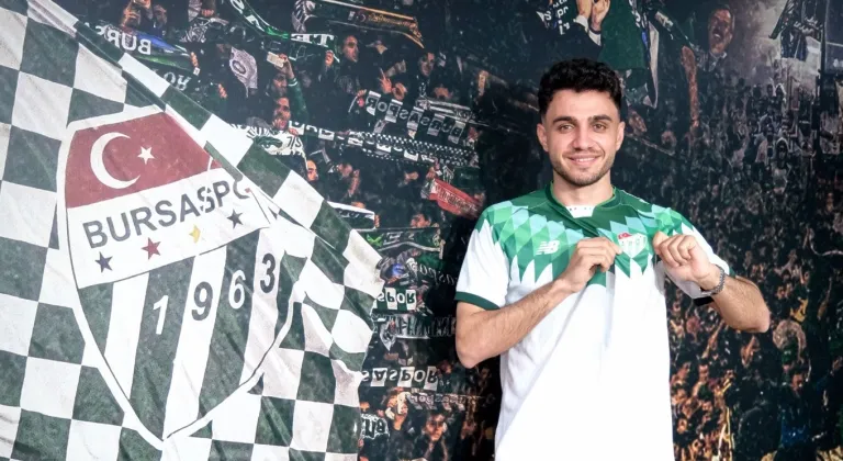 Bursaspor, Ertuğrul İdris Furat ile sözleşme imzaladı