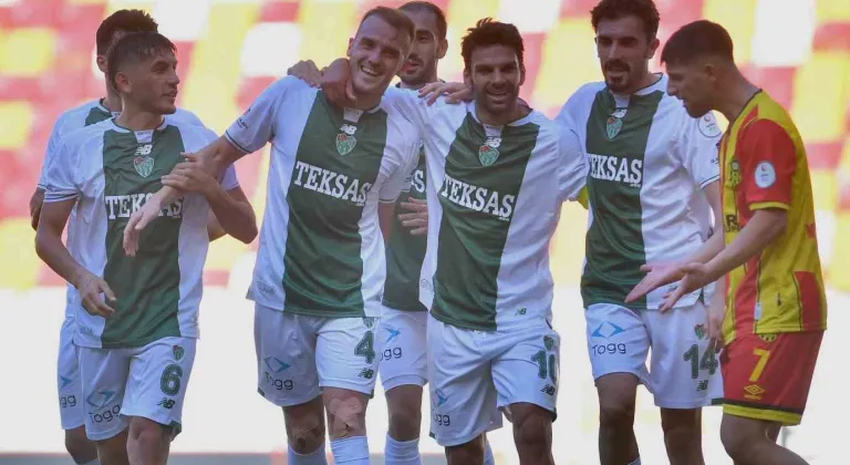 Bursaspor sezona tarihi galibiyetle başladı: 8-0
