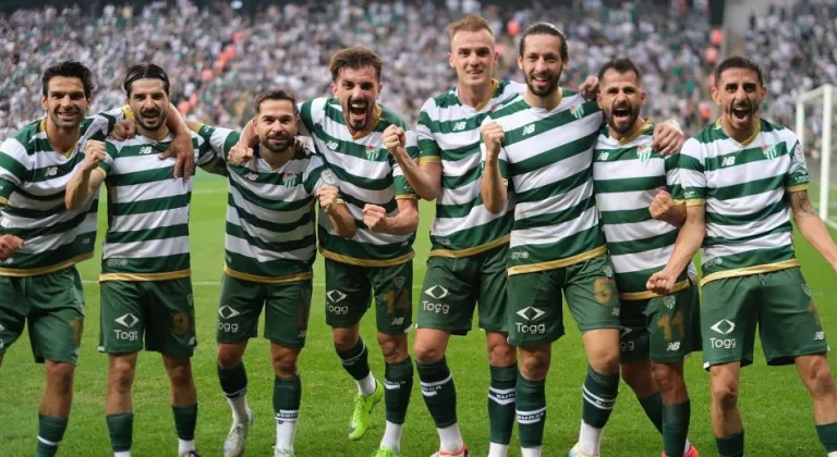 Bursaspor'un kamp kadrosu açıklandı! 3 eksik var!