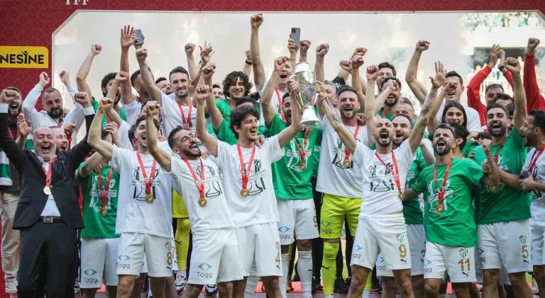 Bursaspor'da ayrılacak isimler belli mi? İşte o isimler...