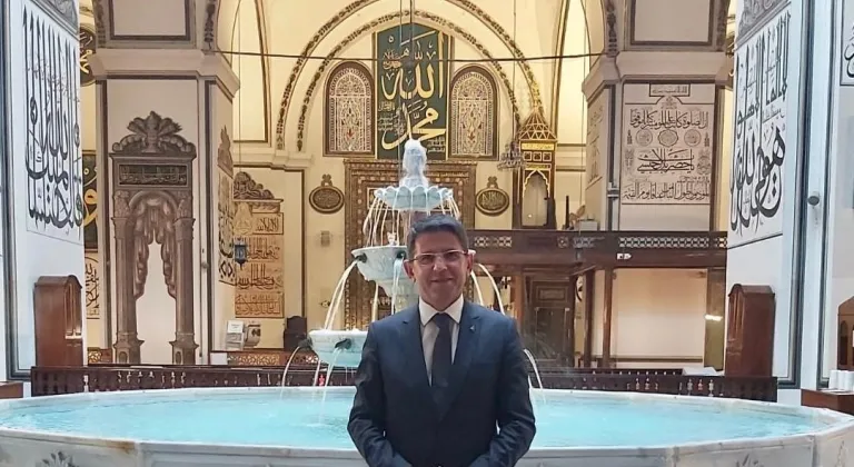 "Camiler, sosyal medyada ’içerik’ üretme yeri değildir"
