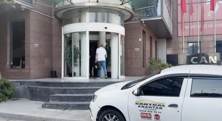 Can Holding binasına çilingir çağırıldı