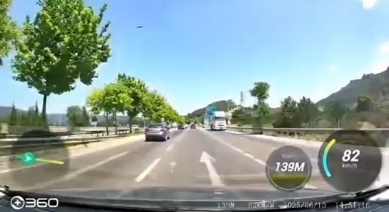 Bursa'da TIR ters yöne girdi, trafikte panik yaşandı!