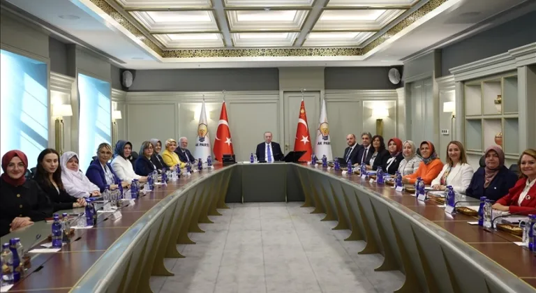 Cumhurbaşkanı Erdoğan, AK Parti'li kadın belediye başkanlarını kabul etti