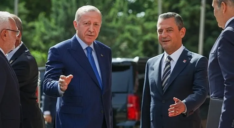 Cumhurbaşkanı Erdoğan, Özgür Özel’e tazminat davası açtı