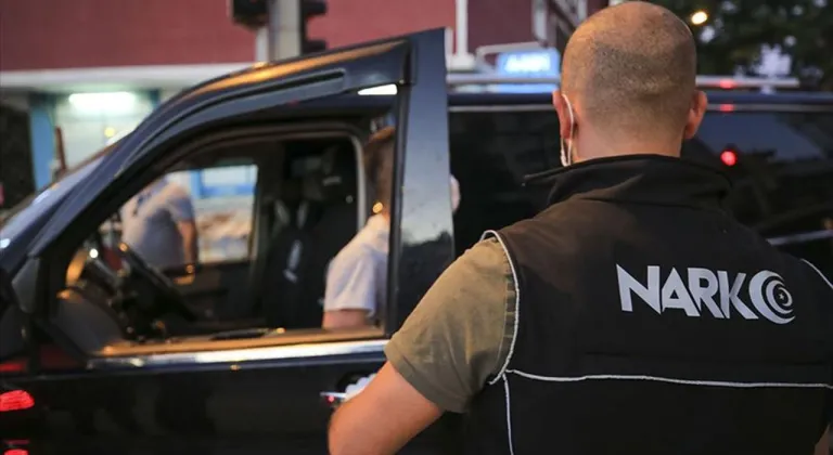 Diyarbakır'da zehir taciri 14 kişi tutuklandı