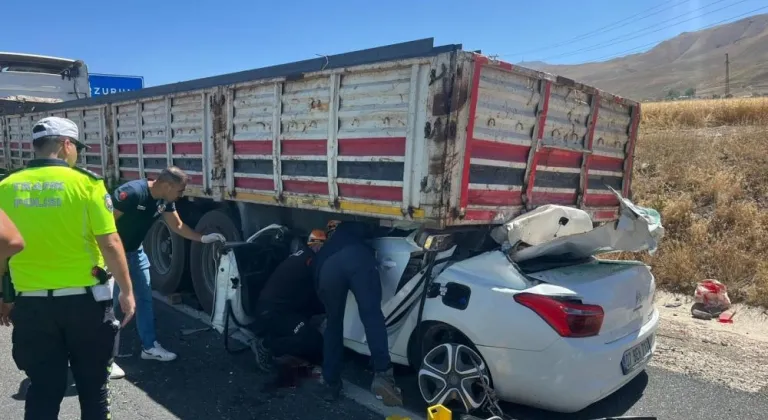 Erzurum’da feci kaza: 1 kişi hayatını kaybetti
