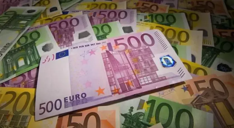Euro rekor kırdı! Dolar karşısında 4 yılın en yükseği