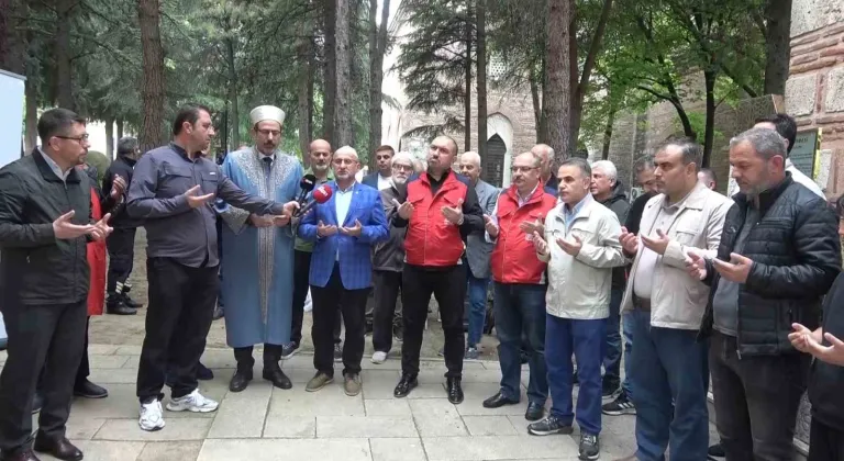 Fatih Sultan Mehmed’in annesi Hüma Hatun Anneler Günü’nde dualarla anıldı