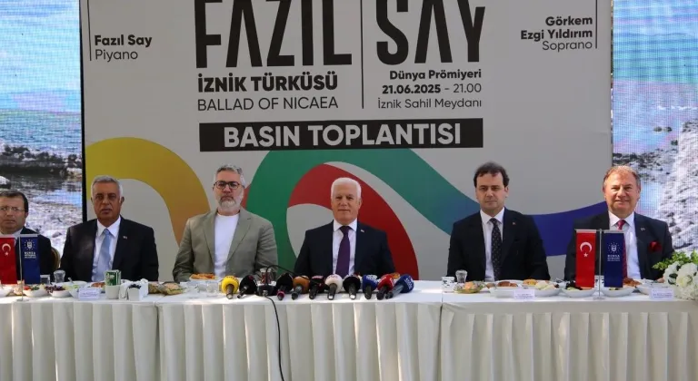 Fazıl Say’dan İznik’e özel türkü