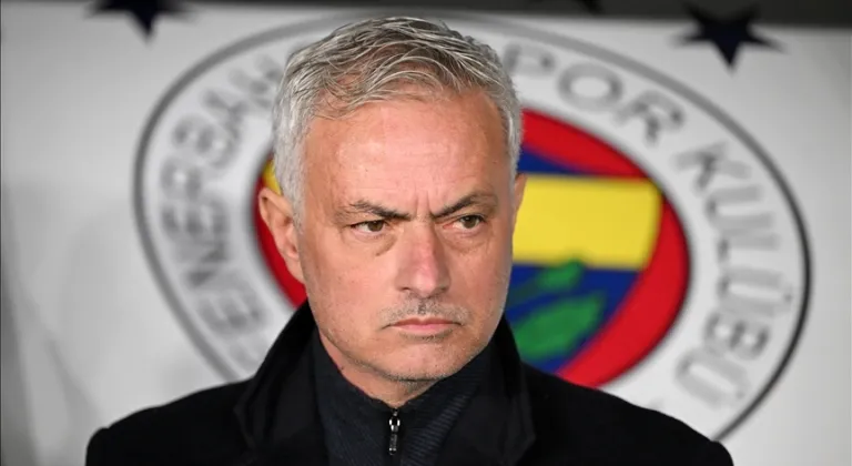 Fenerbahçe'de Mourinho dönemi resmen sona erdi