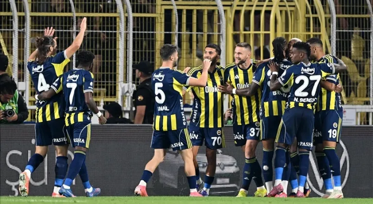 Fenerbahçe yarın Trabzonspor'u ağırlayacak