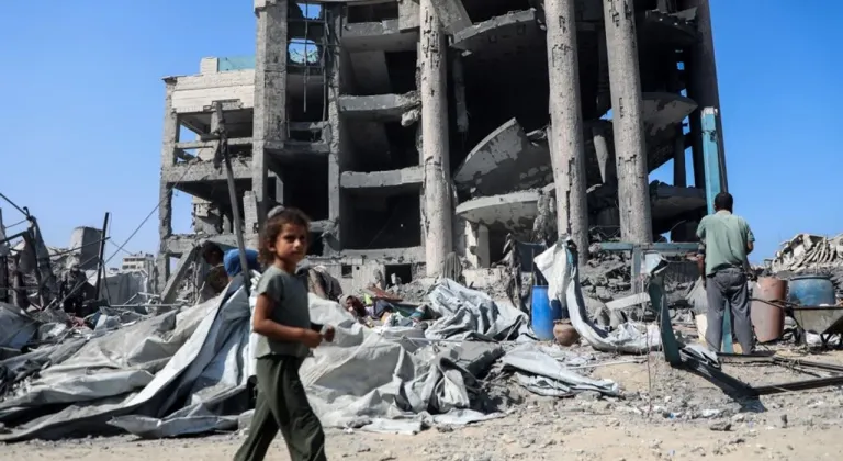 Gazze’de can kaybı 61 bin 722’ye yükseldi