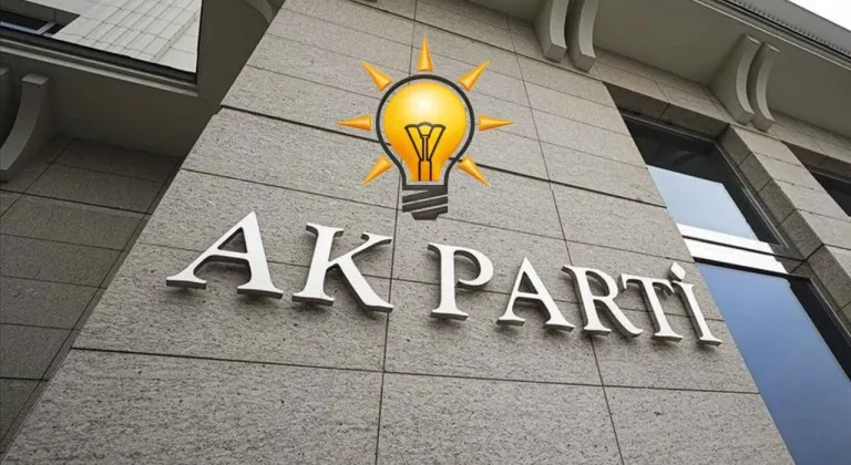 Harita değişti: 56 belediye başkanı AK Parti'ye geçti