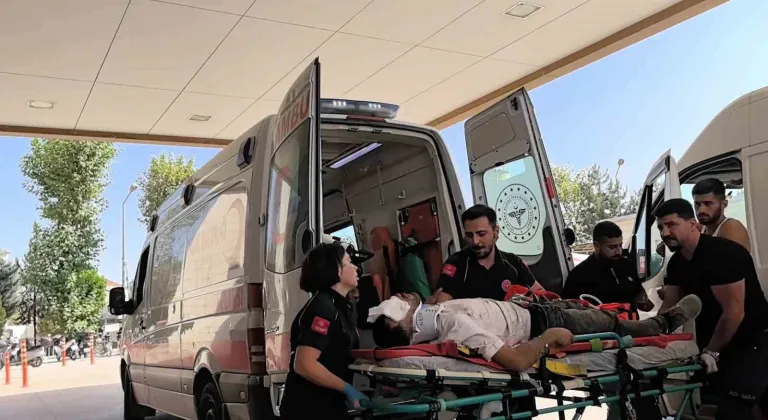Havalandırma boşluğuna düşen inşaat işçisi ağır yaralandı