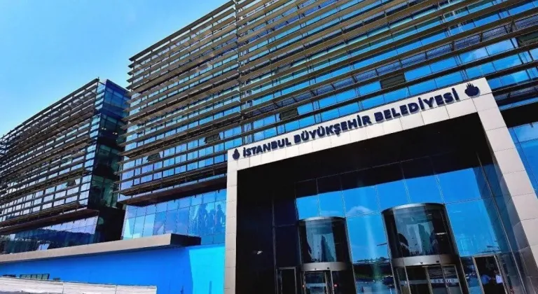 İBB soruşturmasında yeni gelişme: Bir kişiye daha kırmızı bülten çıkarıldı