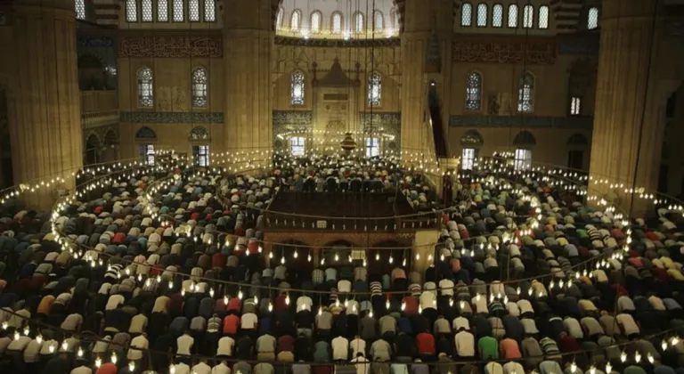 İl il 2025 Kurban Bayramı namaz saatleri