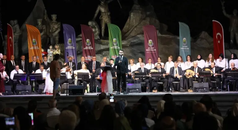 İnegöl Belediyesi TSM korosundan muhteşem konser