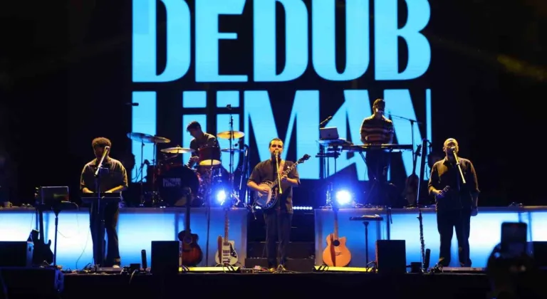 İnegöl’de festival heyecanı Dedublüman konseriyle zirveye ulaştı